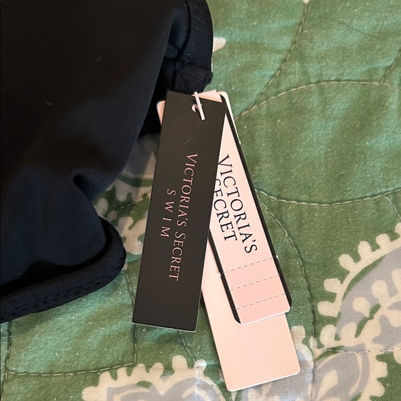 Victoria's Secret Black One Piece One Shoulder Cutout Swimsuit NWT - Picture 2 of 7